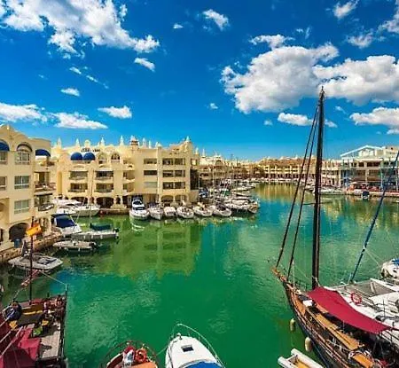 Puerto Marina Apartamento Benalmádena